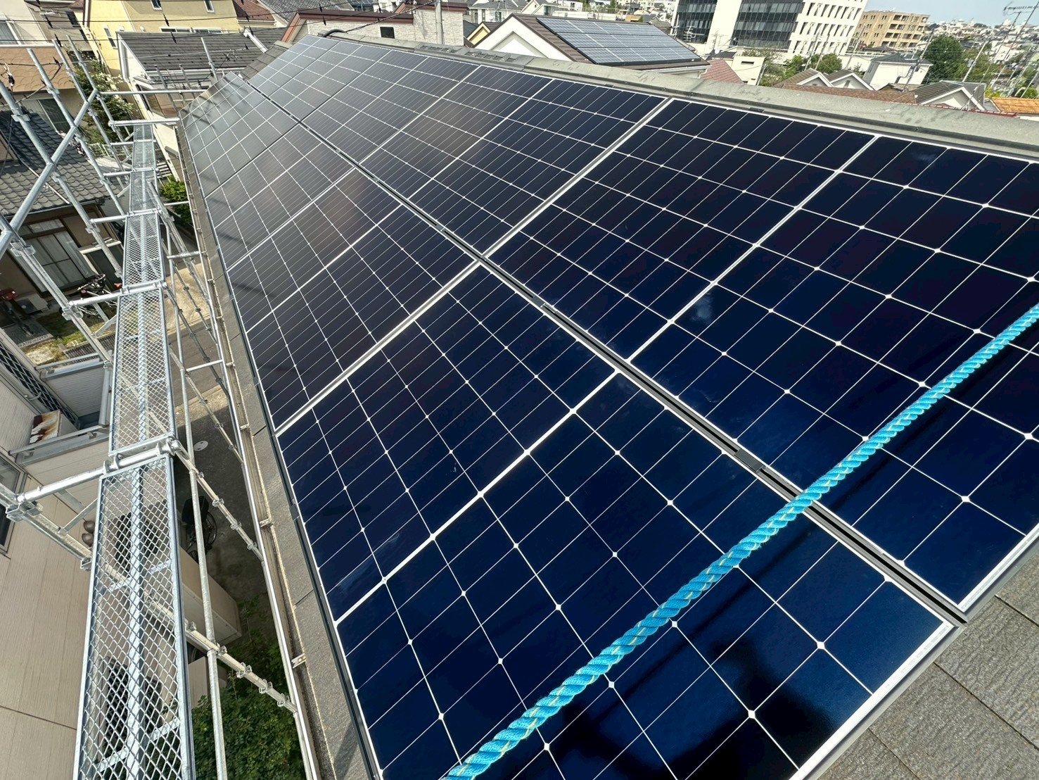 東京都世田谷区K様　Ｑセルズ8.8kW太陽光発電+長州産業スマートマルチ12.7kWh蓄電池設置工事