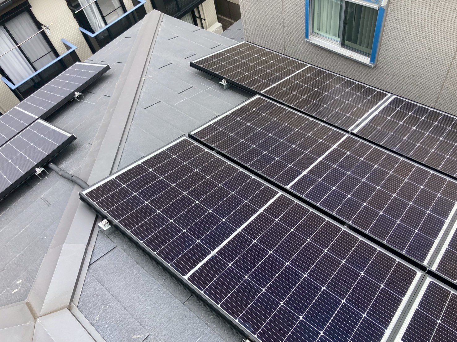 東京都杉並区T様　長州産業2.775kW太陽光243W、120Ｗ、238Ｗ+長州産業スマートマルチ12.7Kwh（全負荷型）蓄電池設置工事